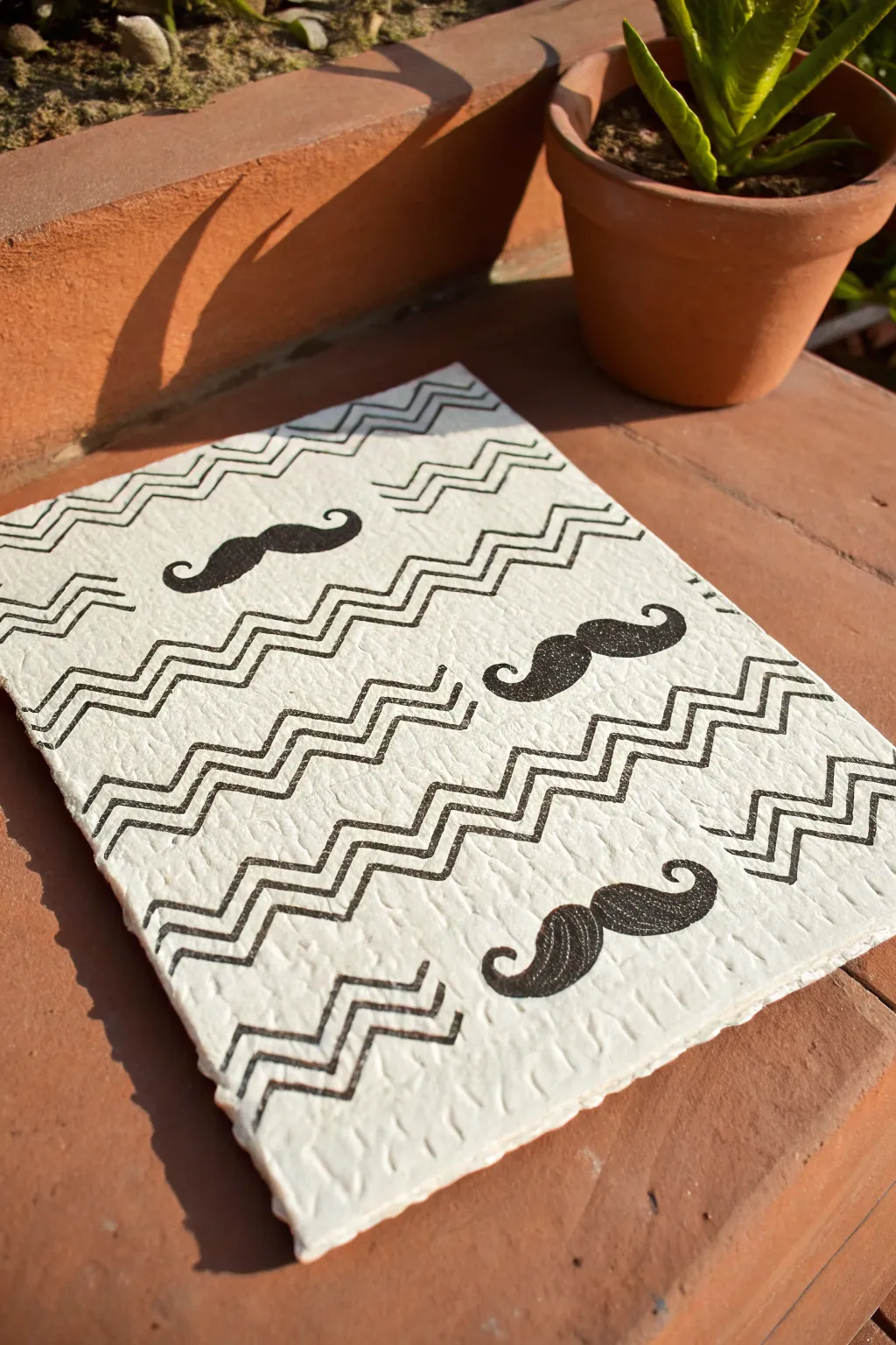 Get creative with this bold mustache pattern art for Father's Day! 🎨✂️ #FathersDayDIY #DrawingIdeas