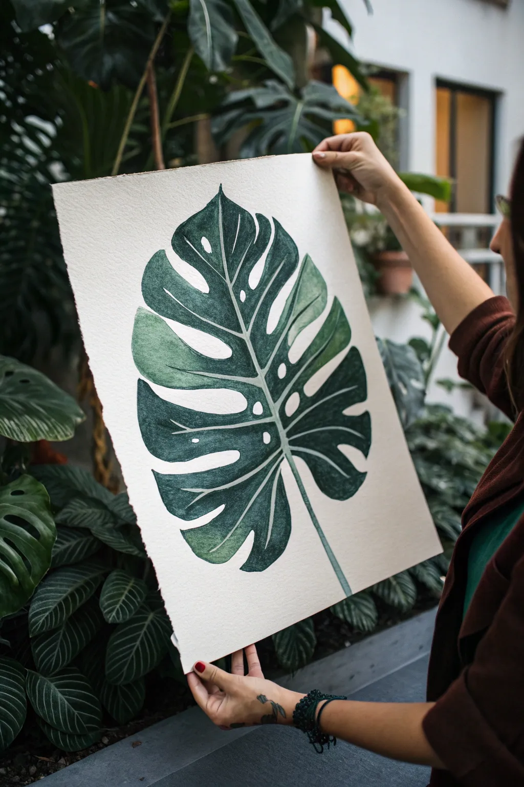 Dark botanical leaves on charcoal: a simple, moody painting idea with crisp highlights
