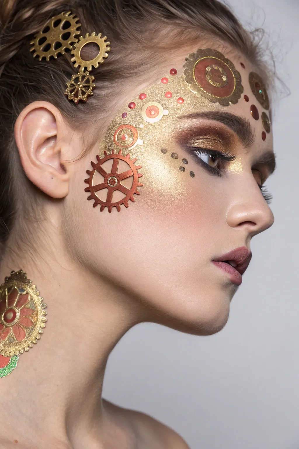 Turn heads with this intricate metallic steampunk face paint. A chic industrial twist for your carnival look.