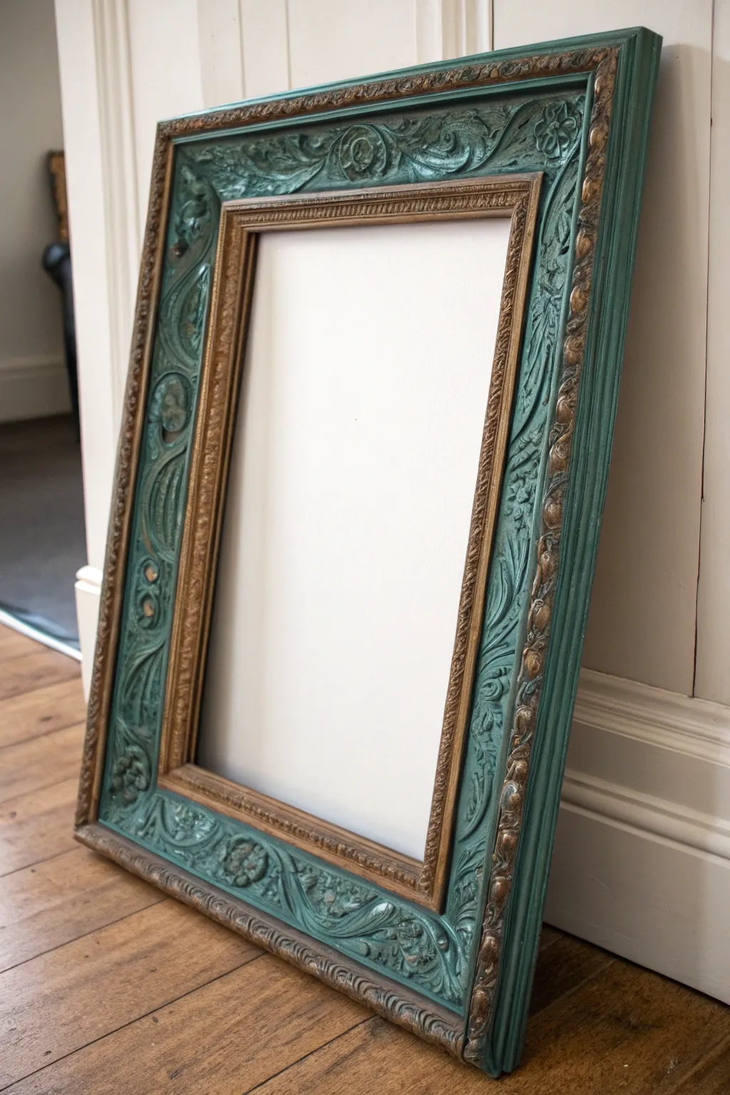 Dry-brushed highlights make raised details pop on a bold frame in soft raking light.