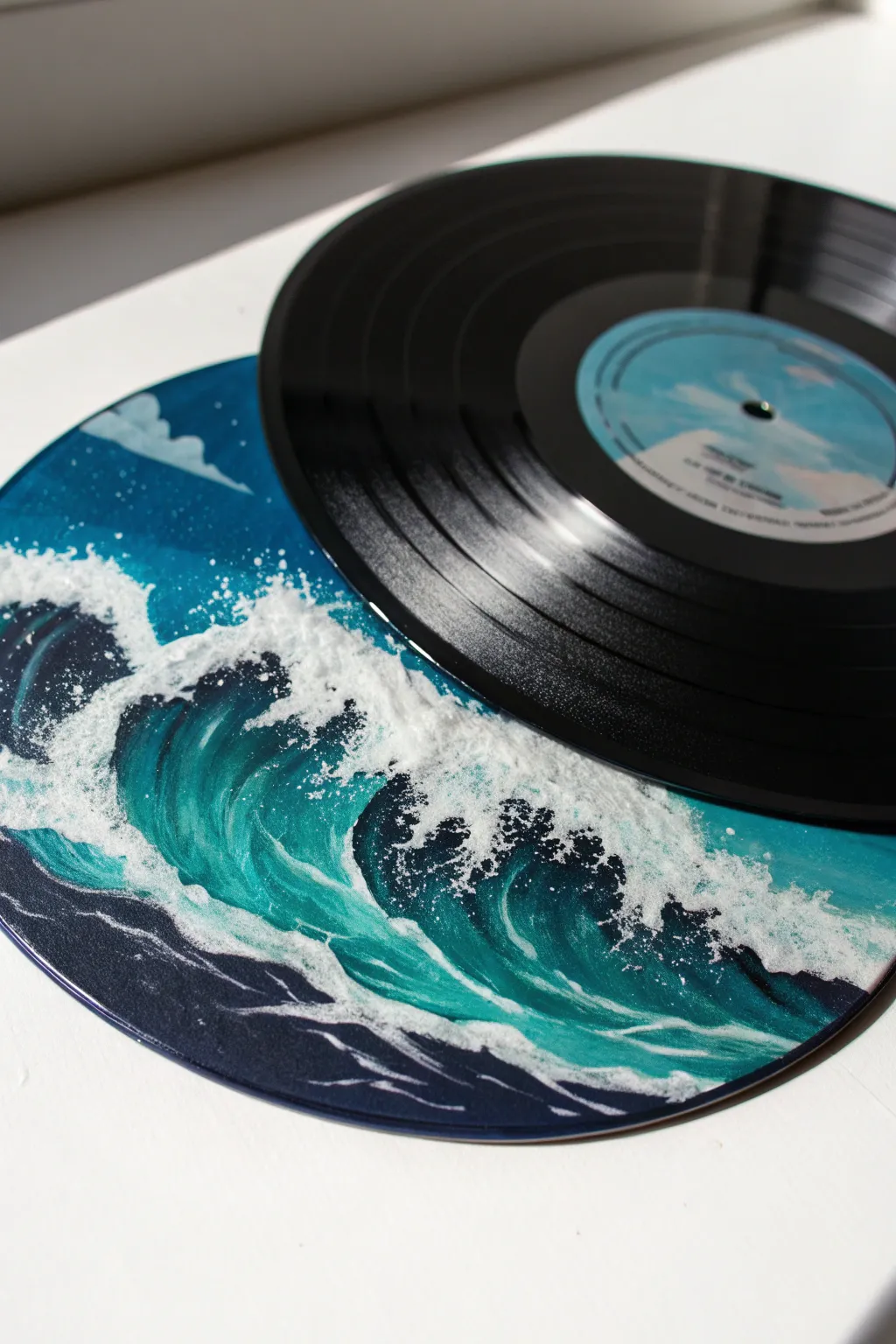 Sea breeze vibes! 🌊 Try this bold curved ocean wave design for your next record art project.