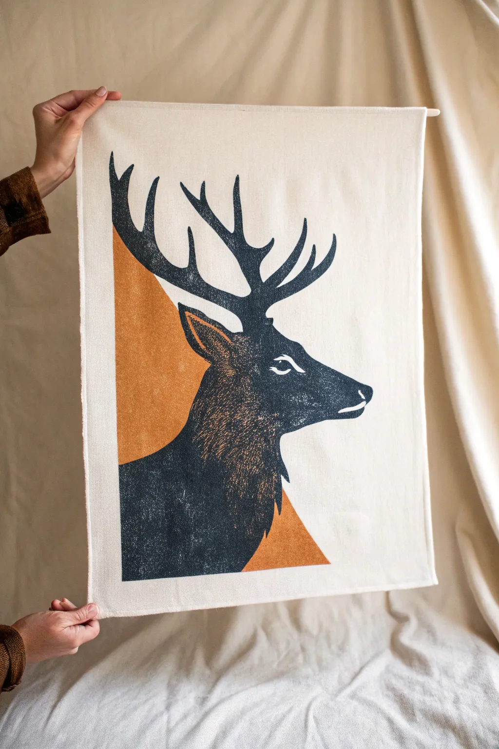 Two-color animal silhouette poster—bold shapes, minimal palette, perfect for speed painting.